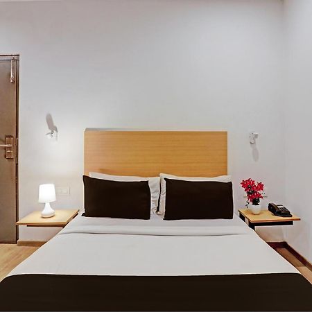 Townhouse Near Secunderabad Railway Station, Yashoda Hospital, Patny Centre ภายนอก รูปภาพ